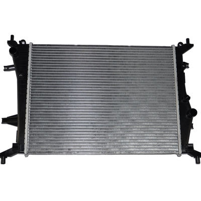 Un buen precio. Diseño 26693012 OE NO. Partes de automóviles Radiador de aluminio para Chevrolet SAIL 3 LOVA RV MT en línea