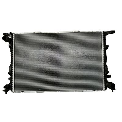 Un buen precio. Sistema de refrigeración de sustitución/reparación para el radiador de aluminio Audi A4 A5 A6 2007-2015 en línea