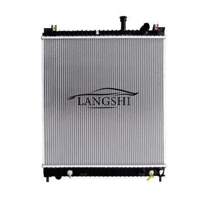 Un buen precio. Refrigerador de piezas de automóvil Motor de automóvil Tanque de agua de plástico para Nissan Armada 5.6 Infiniti QX56 en línea