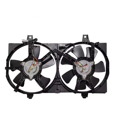 Un buen precio. NISSAN SENTRA 00-02 N16 214816M100 Autopartes Radiador Tanque de agua de refrigeración Ventilador electrónico en línea