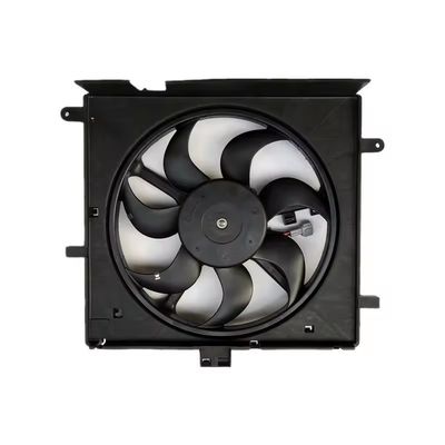 Un buen precio. Auto Parts Radiador Tanque de agua de enfriamiento del ventilador electrónico de ensamblaje para Nissan March Sunny N17 en línea