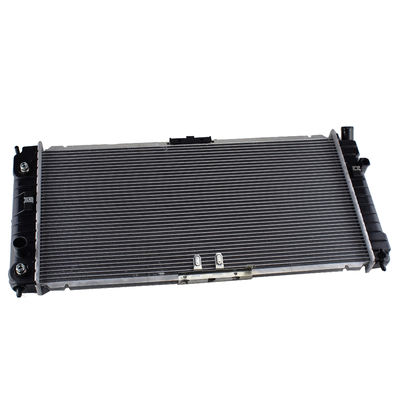 Un buen precio. Buick LACROSSE 2.0 2.4 Accesorios para automóviles Radiador de aluminio Tanque de agua 9031060 5487557 NO en línea