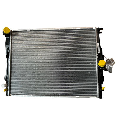 Un buen precio. Receptor de agua de radiador de aluminio para BMW E81 E82 E84 E87 E88 E89 E91 E92 E93 17117562079 en línea