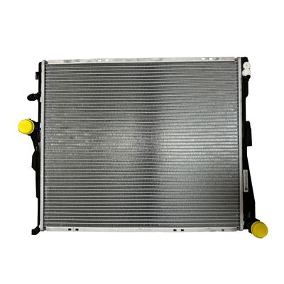 Un buen precio. 17113415693 Auto partes Sistema de refrigeración de automóviles Motor de enfriamiento de refrigerante para BMW X3 E83 03-11 en línea