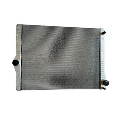 Un buen precio. Radiador de aluminio para BMW 17118669005 17118662853 17118663676 17118615994 17117603745 en línea