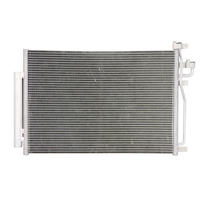 Un buen precio. Reemplazar/reparar el condensador de aire acondicionado del coche para el sistema de enfriamiento Chevrolet Captiva 95297047 96436393 en línea