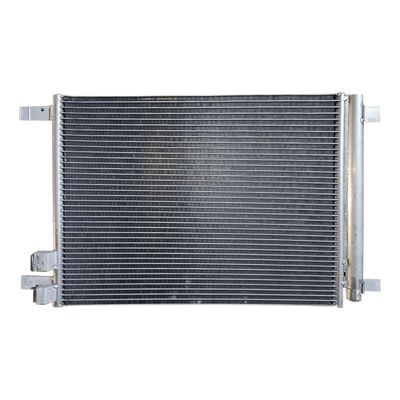 Un buen precio. 5Q0816411BH Auto Parts Condensador de aire acondicionado para automóviles para VW GOLF 5Q0816411S 5Q0816411AA 5Q0816411M en línea
