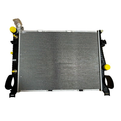 Un buen precio. Radiador de enfriamiento de refrigerante para automóviles para 1999-2006 Mercedes-Benz W220 Motor 220.875 en línea