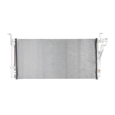 Un buen precio. Sistema de enfriamiento de piezas de automóvil Condensador de aire acondicionado de automóvil para Hyundai SONATA 2000-2006 en línea