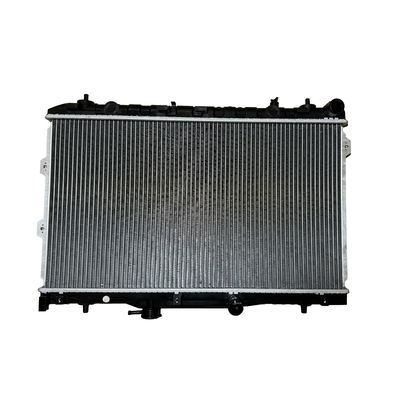 Un buen precio. XCIENT 6X4 13 SPECIAL 2013- Radiador de aluminio para DONGFENG KIA CERATO MT G253100S000 en línea