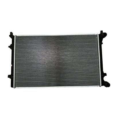 Un buen precio. Radiador de aluminio QER2615 para VW Golf PASSAT y Audi A3 8P1 1K0121251BR 1K0121251E 1K0121251F en línea