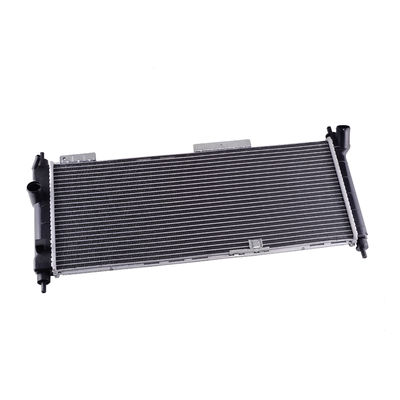 Un buen precio. 92090139 Radiador de aluminio para Chevrolet Corsa Plus Auto piezas de repuesto 2005-2008 año en línea