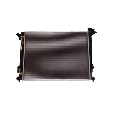 Un buen precio. 560096N Sistema de refrigeración de automóviles Radiador de aluminio para Hyundai IX35 TUCSON 253104T100 253102S650 en línea