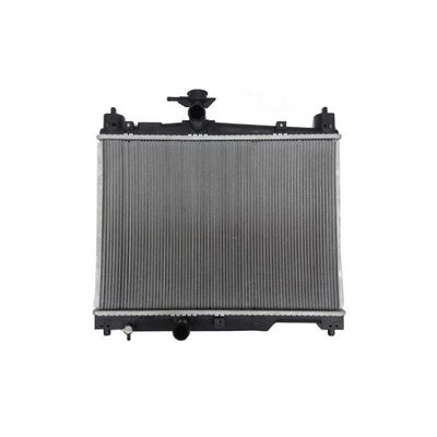 Un buen precio. 164000J010 Sistema de enfriamiento de piezas de automóviles para el tanque de agua del radiador de aluminio TOYOTA YARIS MT en línea